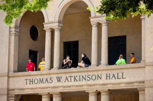 Students on balconies of LSU Atkinson Hall overlooking Quad